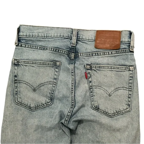 Distressed Levi’s - Picture 4 of 6